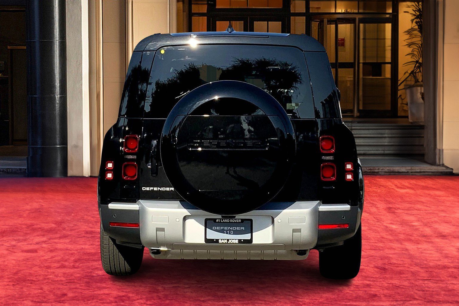 2025 Land Rover Defender 130 S photo 3