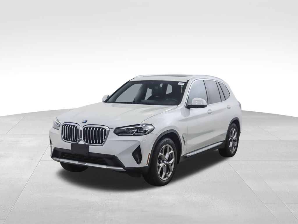 2022 BMW X3 30i's photo