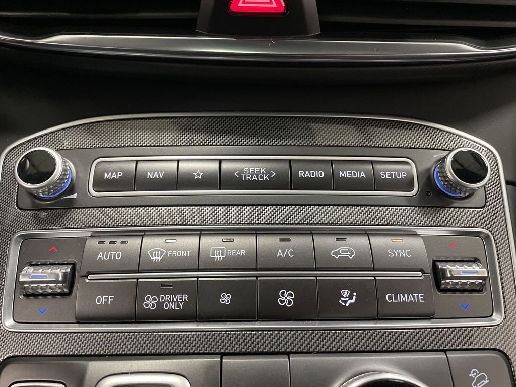 2023 Hyundai Santa Fe Limited photo 18