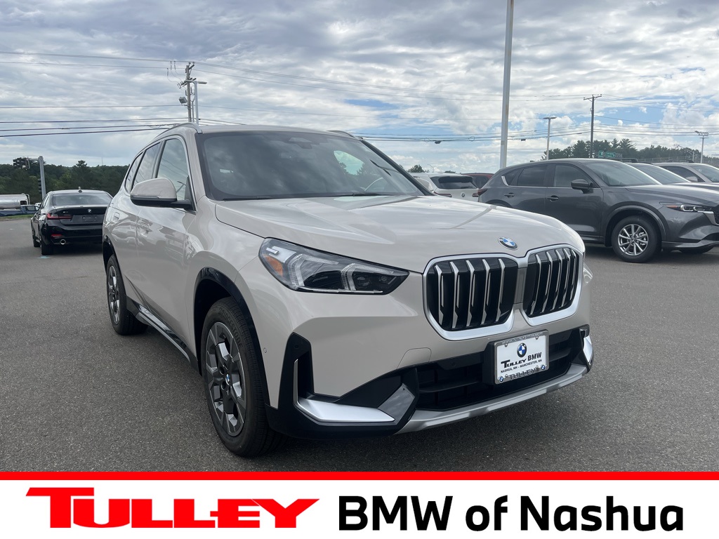 2026 BMW X1 28i's photo