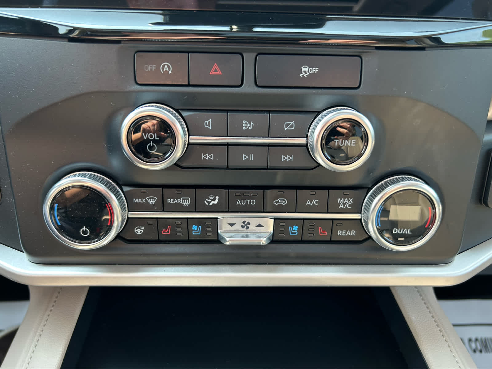 2024 Ford Expedition MAX XLT photo 31
