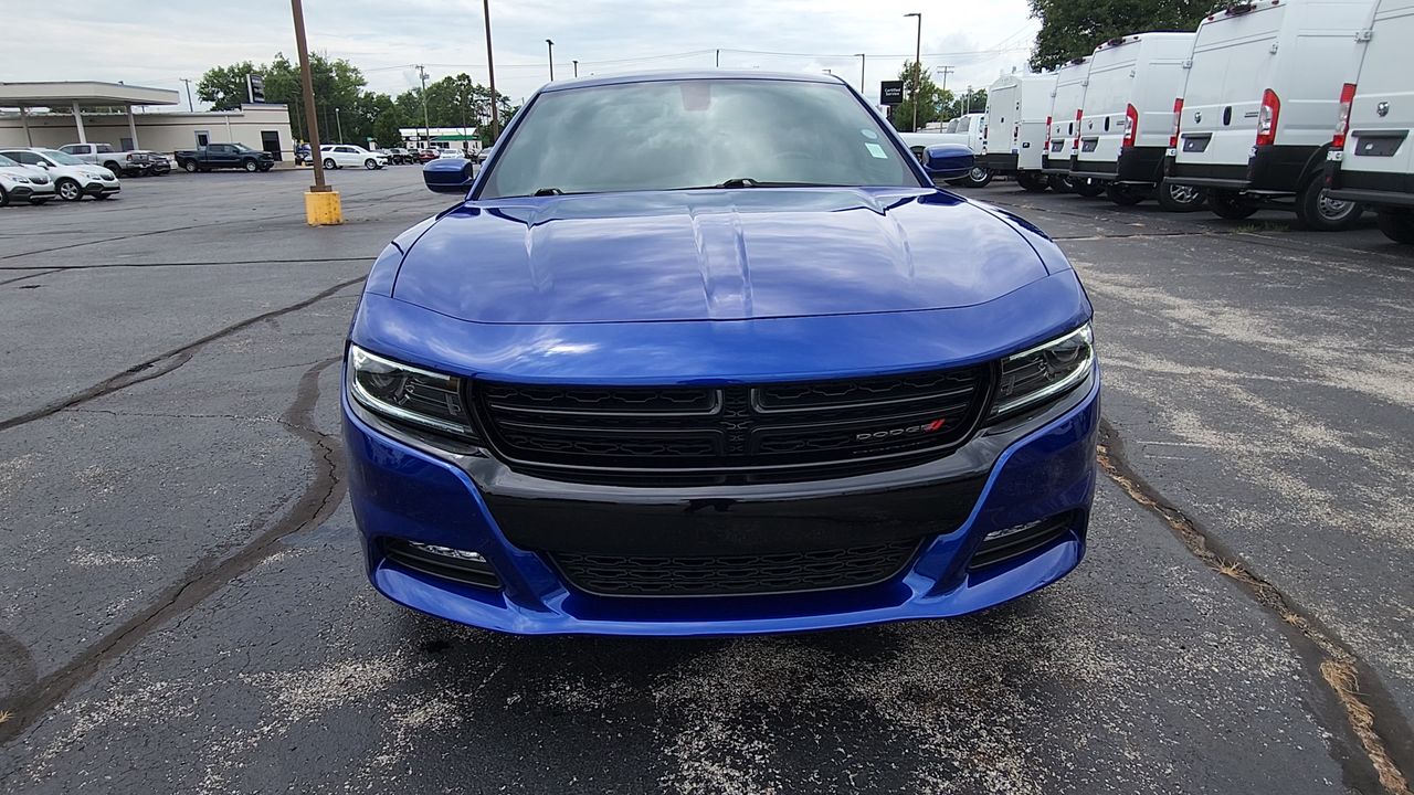 2022 Dodge Charger SXT photo 3