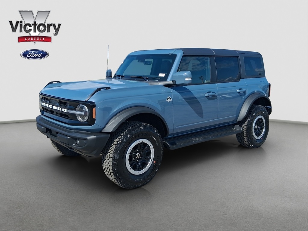 2025 Ford Bronco 4-Door Outer Banks's photo