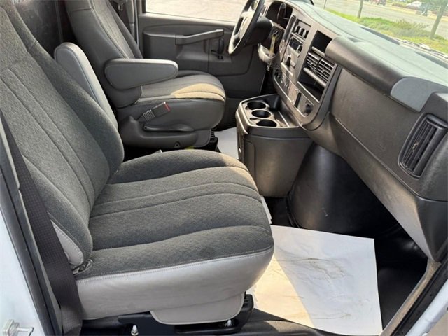 2023 Chevrolet Express Cargo 2500 photo 13