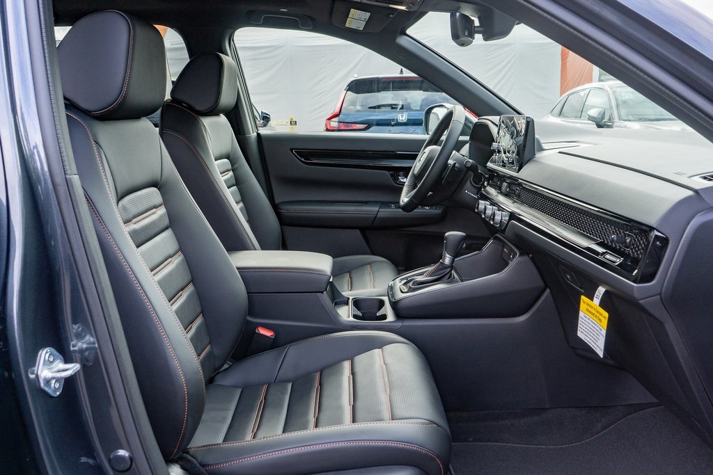 2026 Honda CR-V Hybrid Sport Touring photo 11