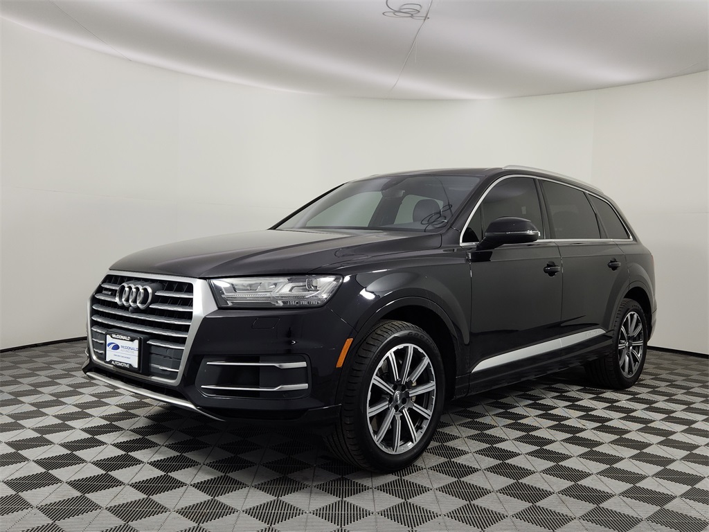 2017 Audi Q7 Premium Plus's photo