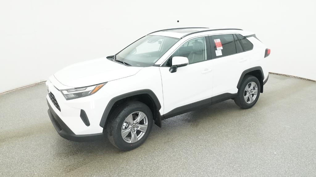 2025 Toyota RAV4 XLE's photo