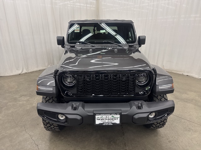2025 Jeep Gladiator Willys photo 2