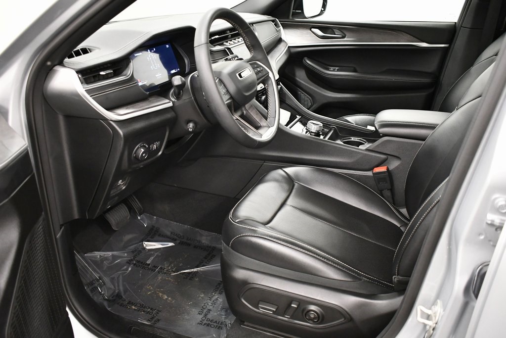 2024 Jeep Grand Cherokee Limited photo 14