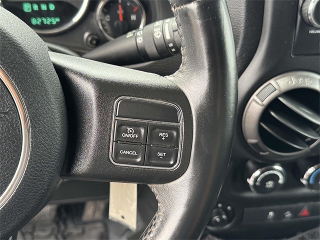 2018 Jeep Wrangler Unlimited Willys Wheeler photo 8