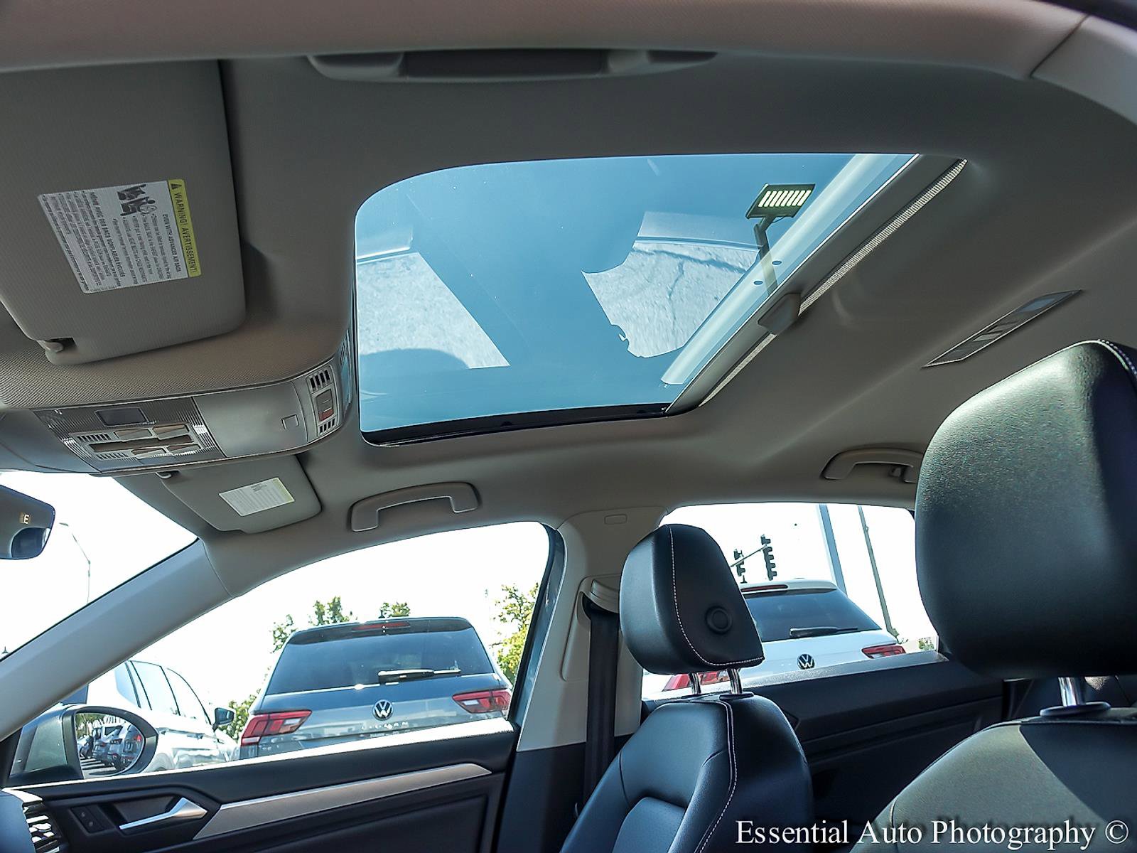 2022 VOLKSWAGEN JETTA - Image 12