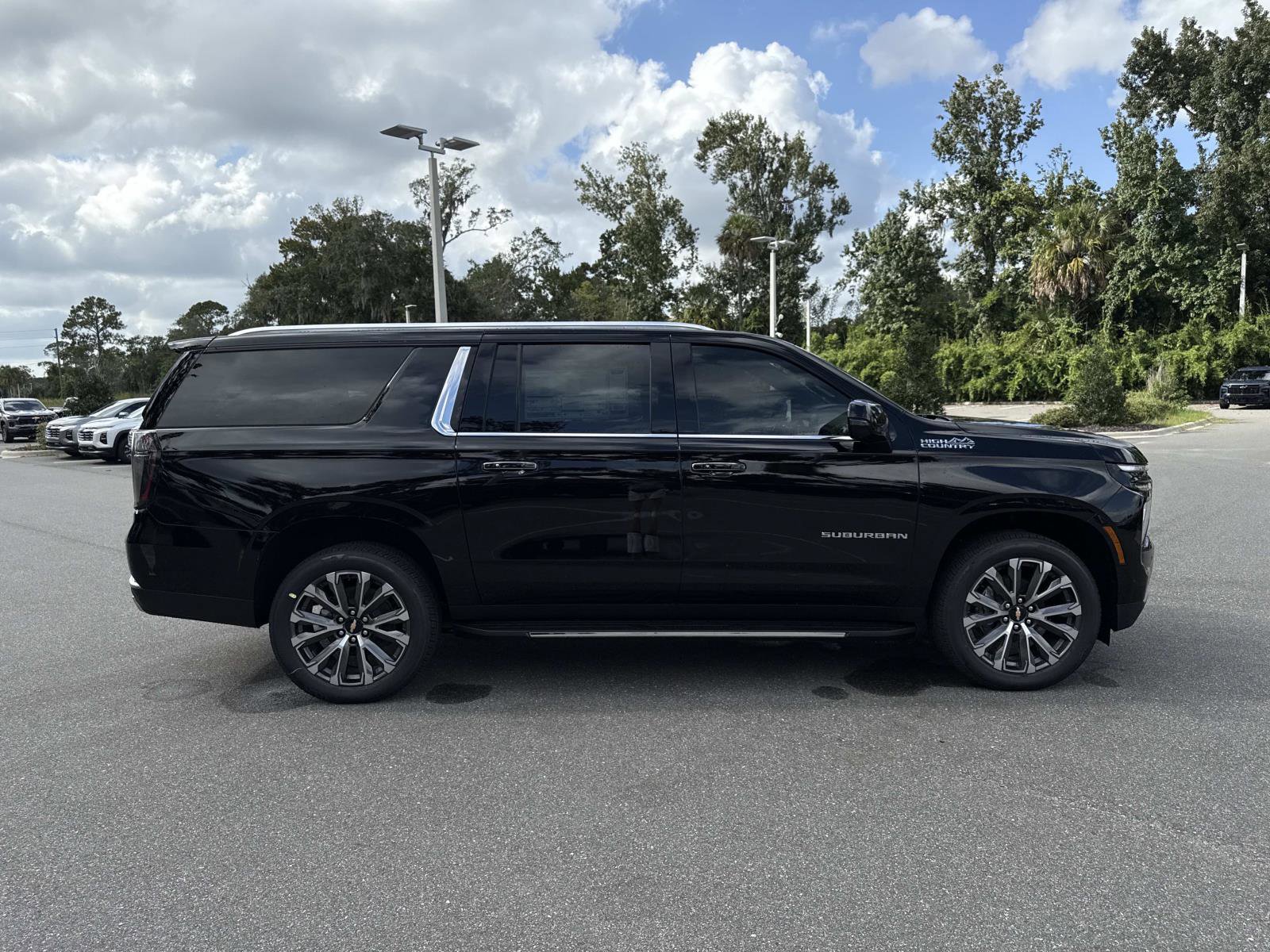 2026 Chevrolet Suburban High Country photo 2