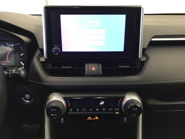 2023 Toyota RAV4 XLE photo 17
