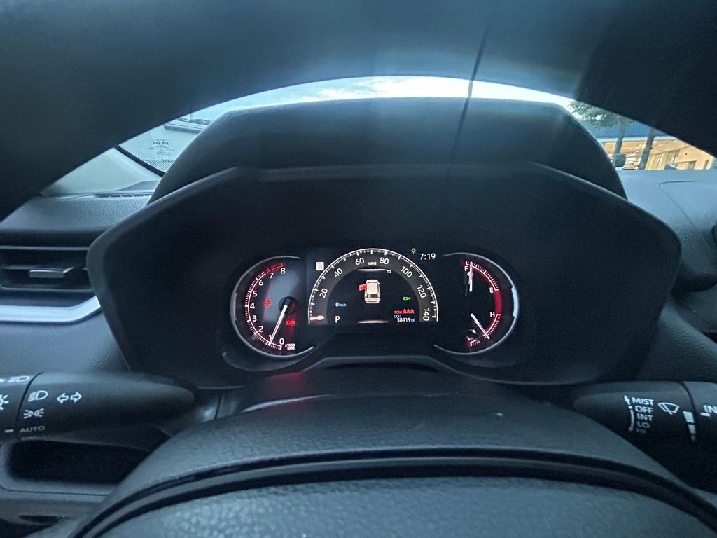 2024 Toyota RAV4 XLE photo 37