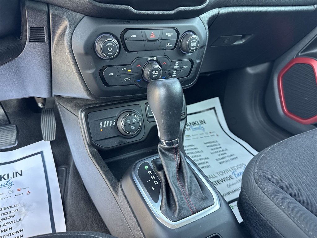 2023 Jeep Renegade Trailhawk photo 19