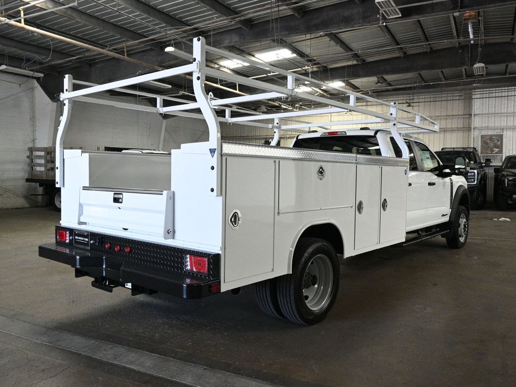 2025 Ford F-550 XL photo 6