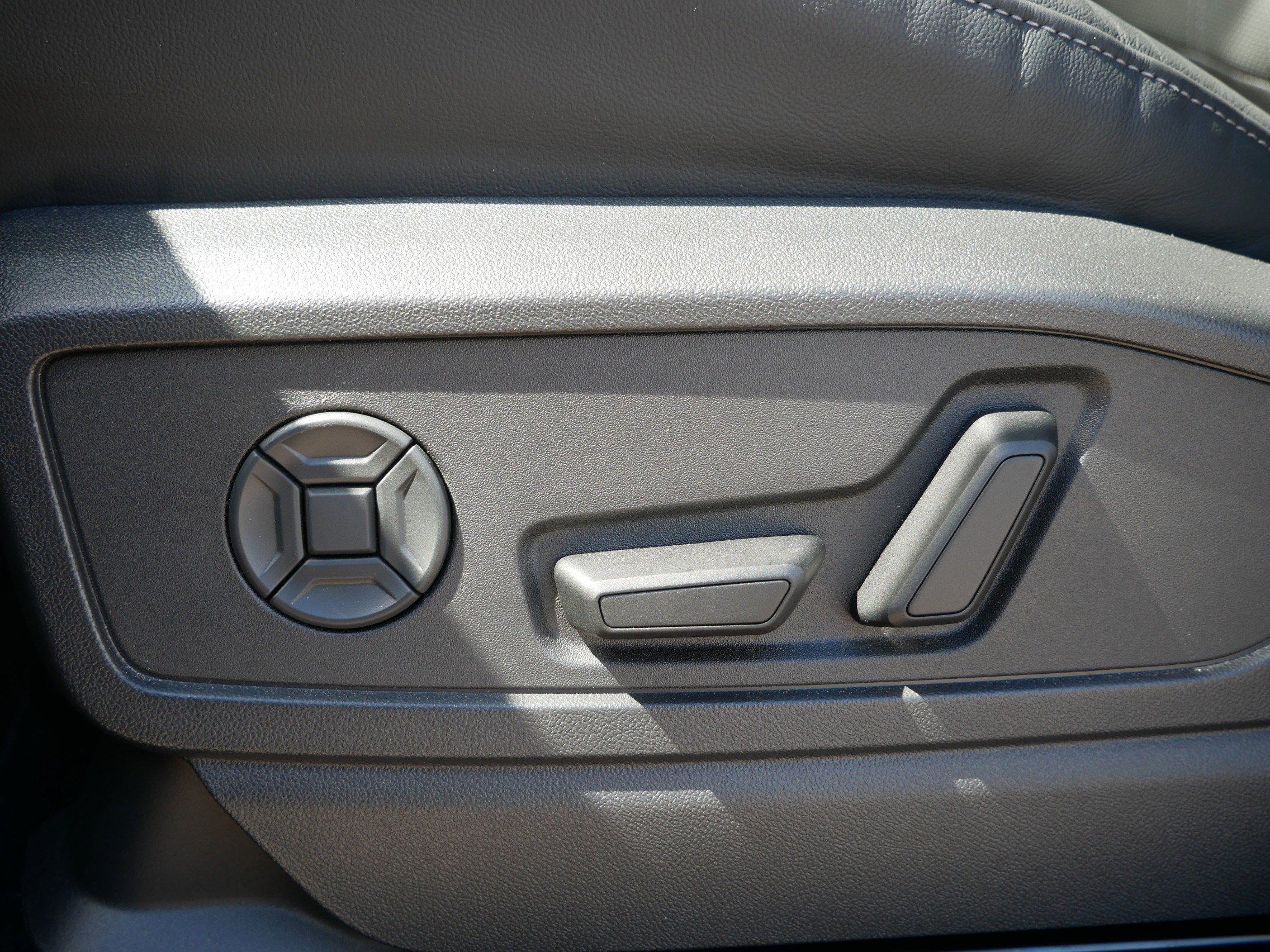 2025 Audi Q5 Premium Plus photo 13