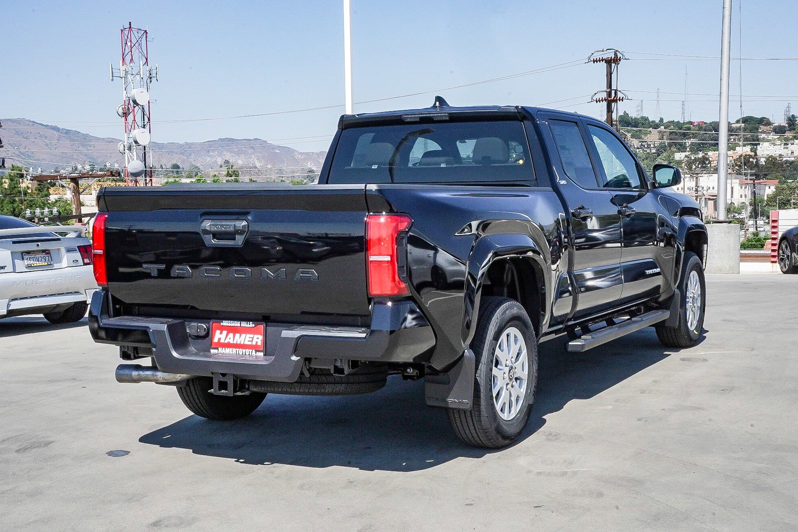 2025 Toyota Tacoma SR5 photo 6