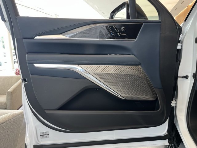 2025 Cadillac Escalade IQ photo 8
