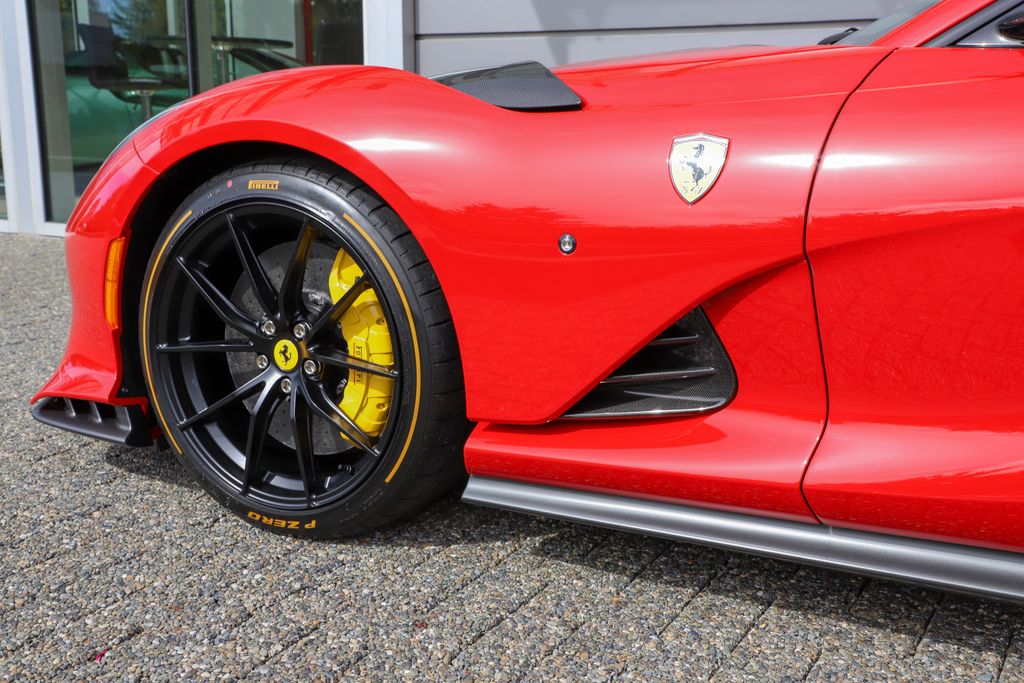2023 Ferrari 812 Competizione photo 52
