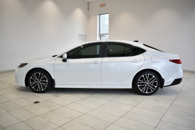 2025 Toyota Camry XLE photo 5