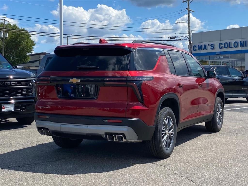 2026 Chevrolet Traverse photo 2