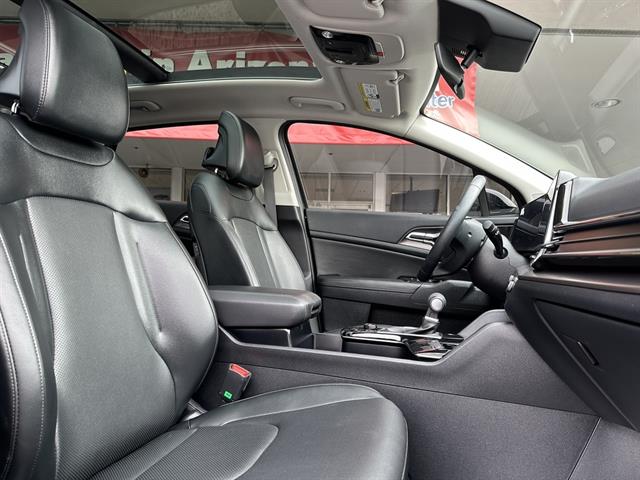 2025 Kia Sportage EX photo 9