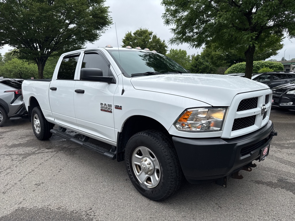 2017 Ram 2500 Tradesman photo 4