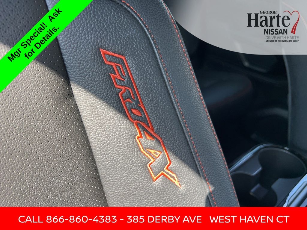 2024 Nissan Titan PRO-4X photo 29