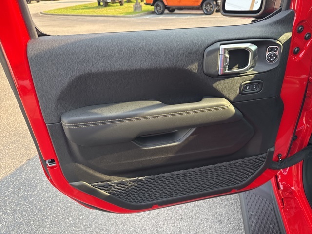 2025 Jeep Gladiator Willys photo 15
