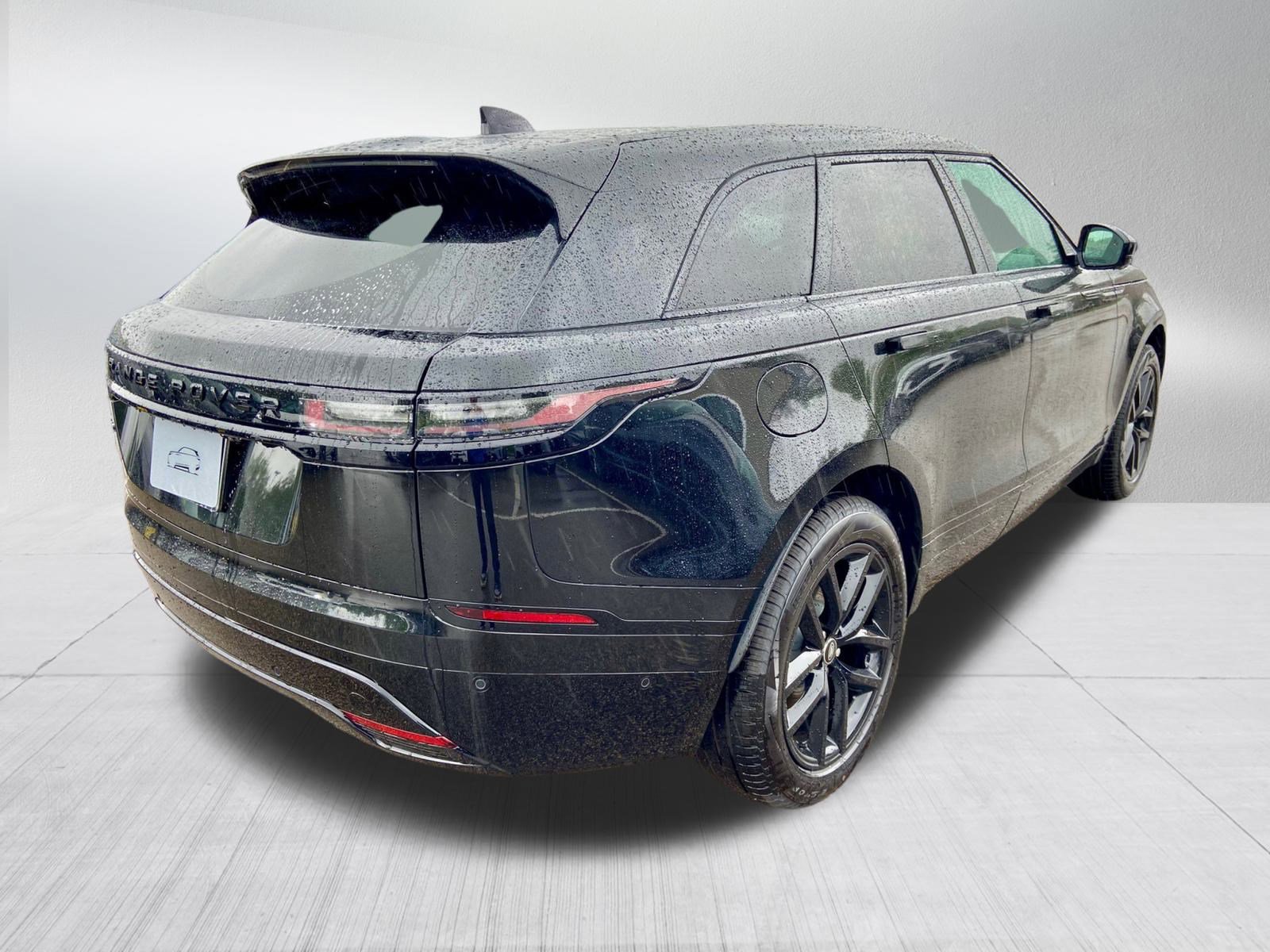 2026 Land Rover Range Rover Velar SE photo 2
