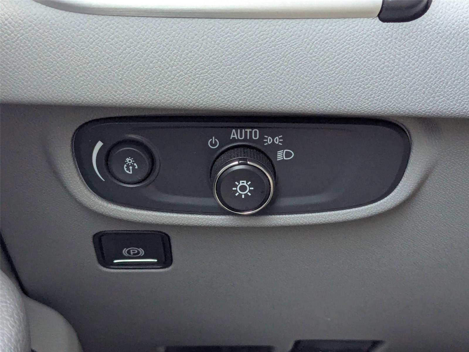 2022 Gmc Terrain SLE photo 18