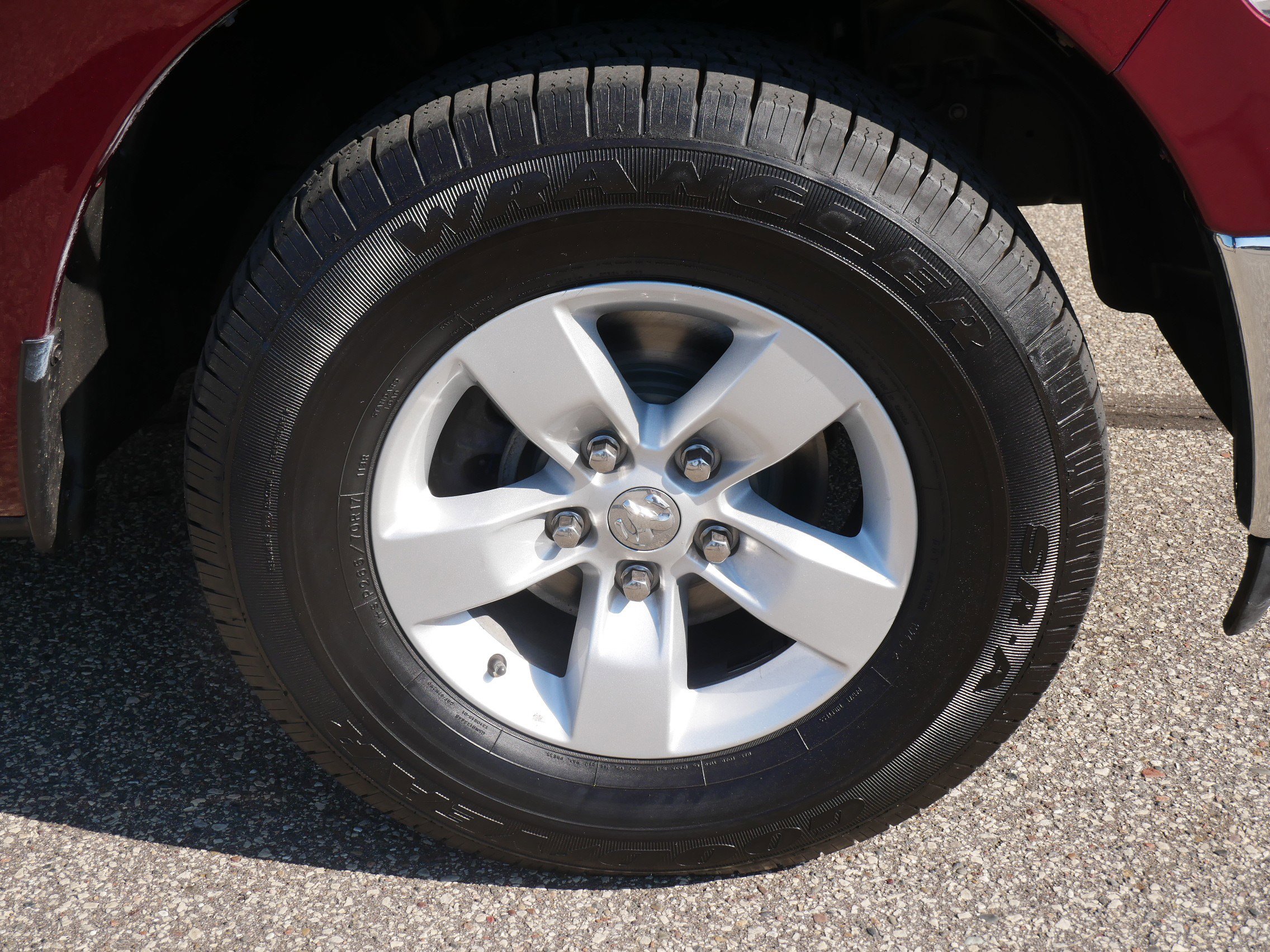 2021 Ram 1500 Classic SLT photo 9
