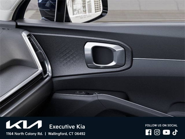 2025 Kia Sorento S photo 24
