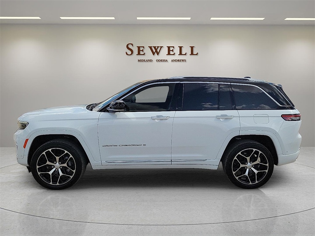 2023 Jeep Grand Cherokee Summit Reserve photo 2