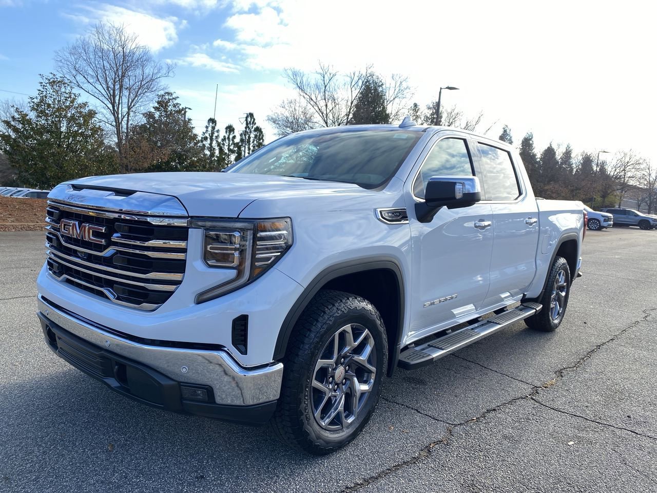 2026 GMC Sierra 1500 SLT's photo