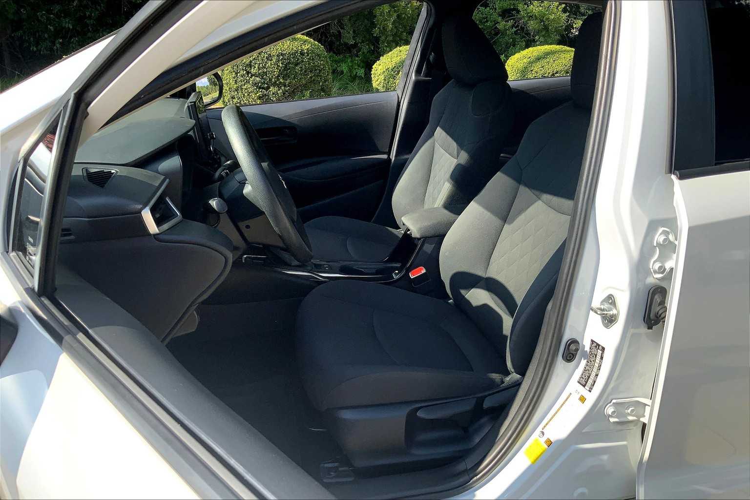 2022 Toyota Corolla LE photo 7