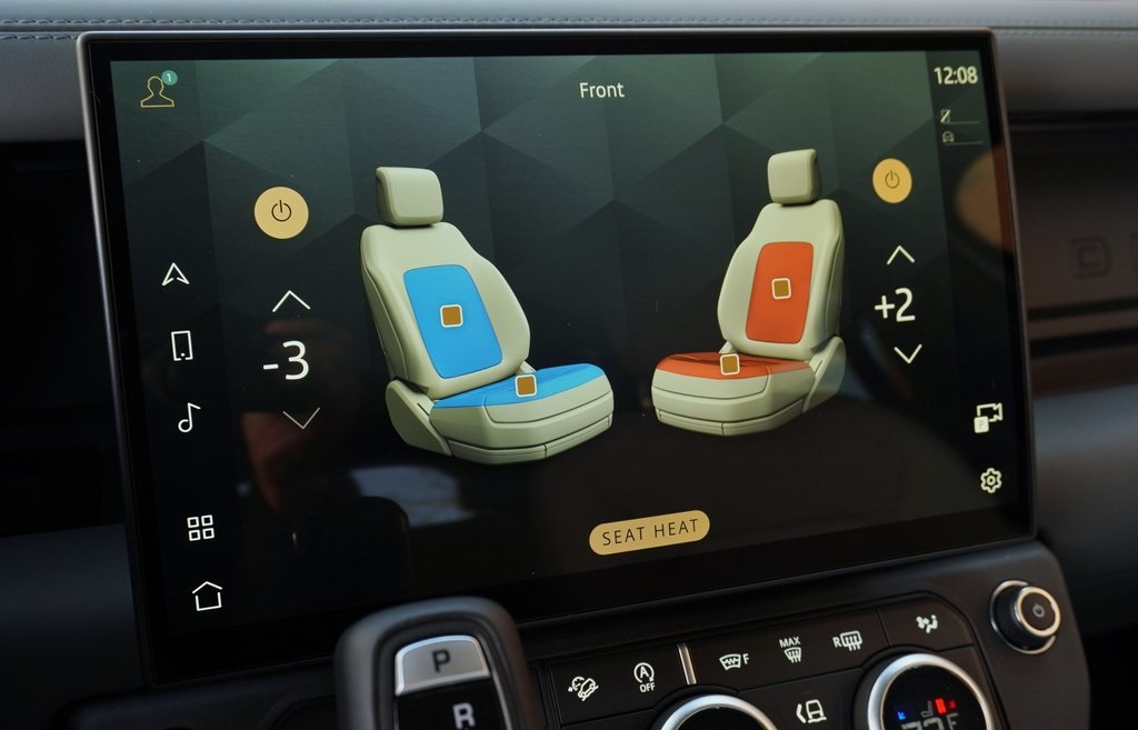 2026 LAND ROVER DEFENDER - Image 23