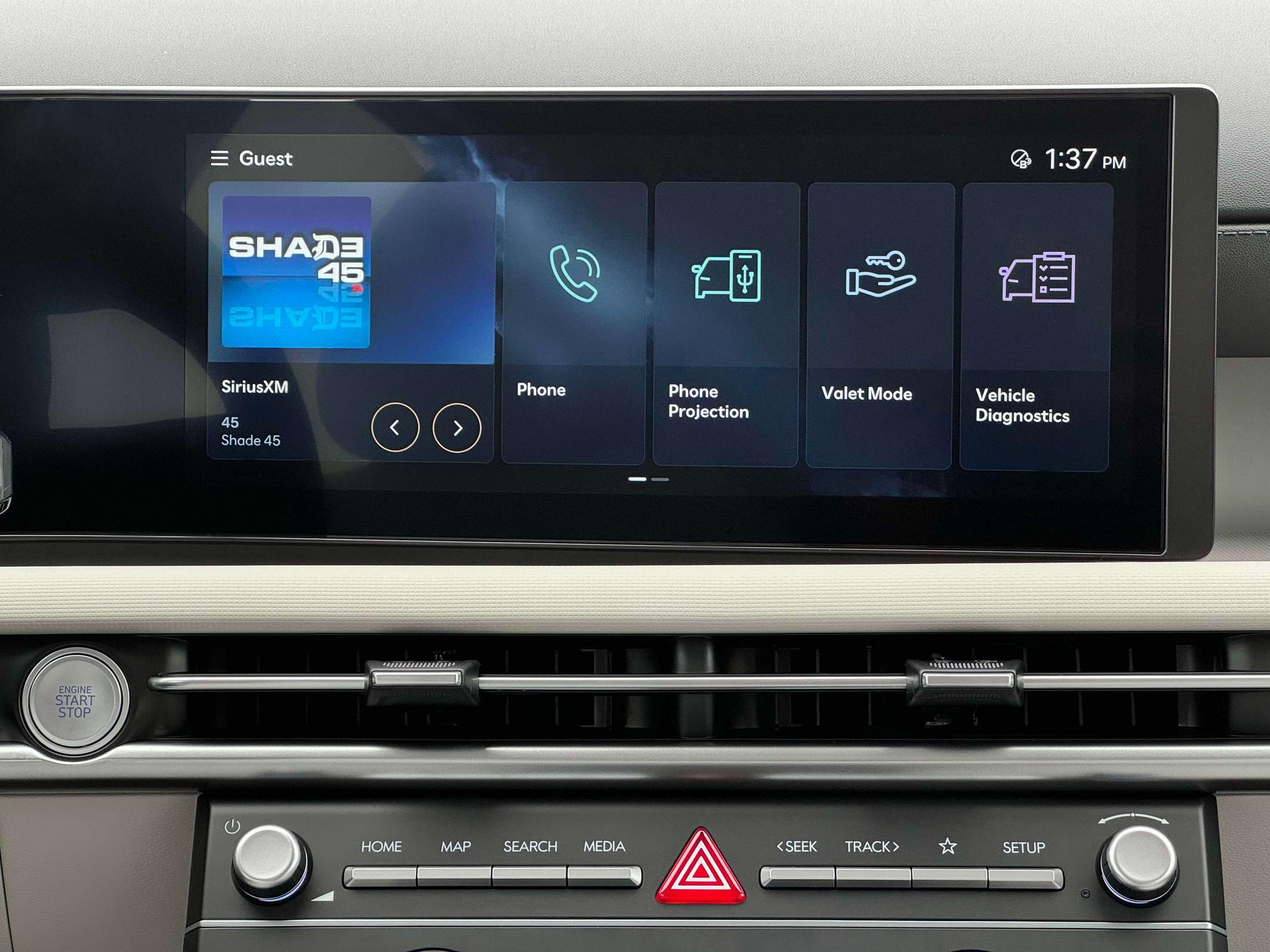 New 2025 White Hyundai SE image 42
