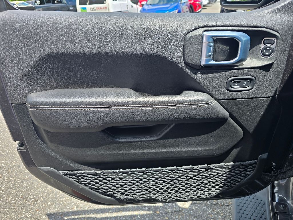 2021 Jeep Wrangler 4xe Unlimited Sahara photo 8