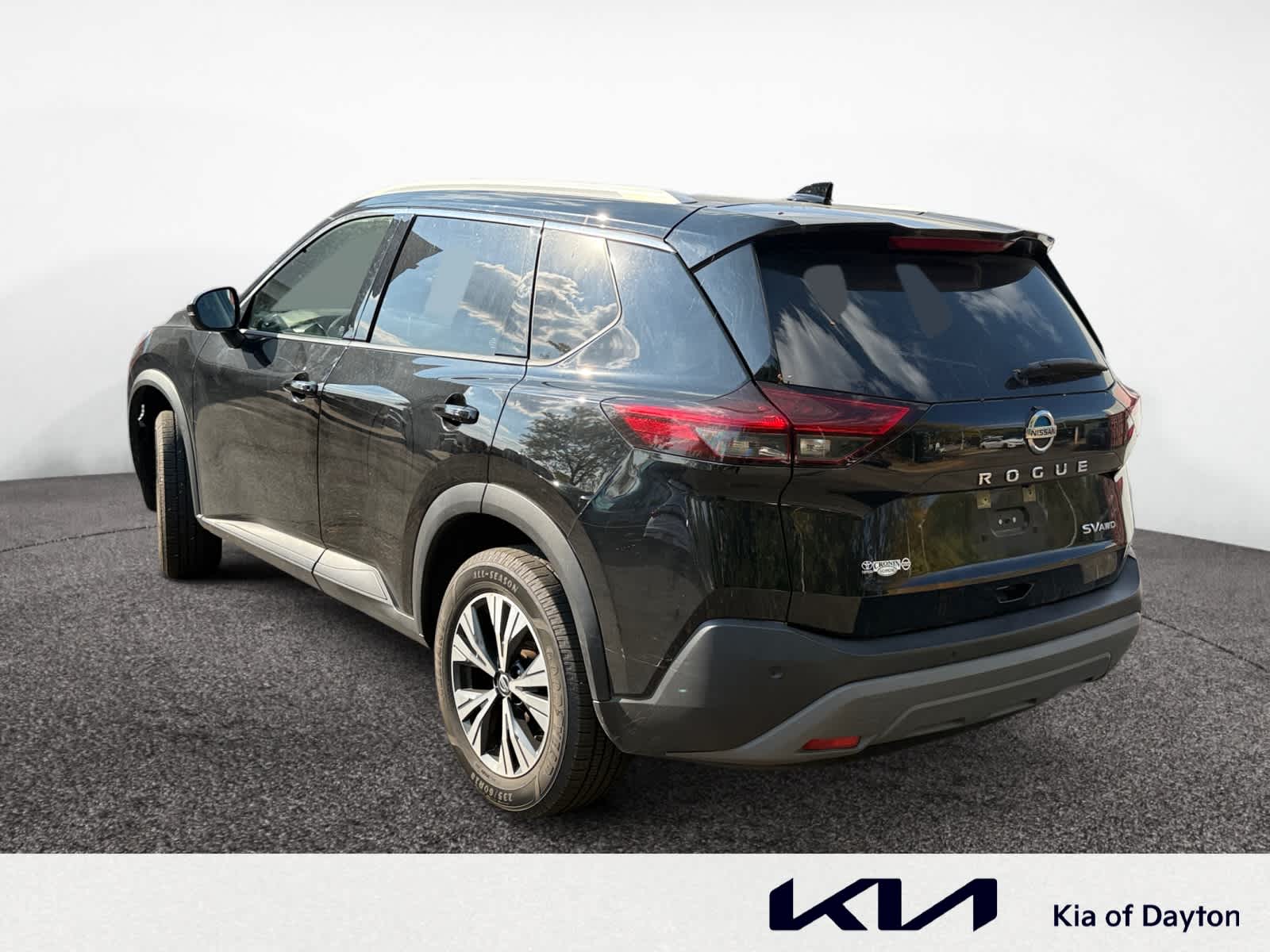 2021 Nissan Rogue SV photo 3