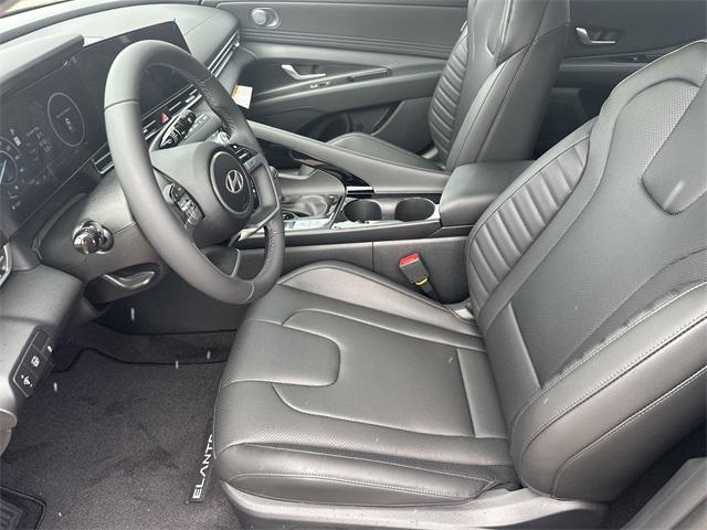 2025 Hyundai Elantra Hybrid Limited photo 8