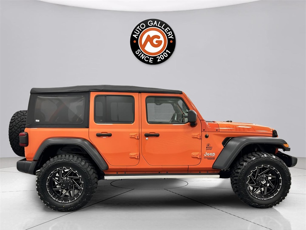2018 Jeep Wrangler Unlimited Sport S photo 2