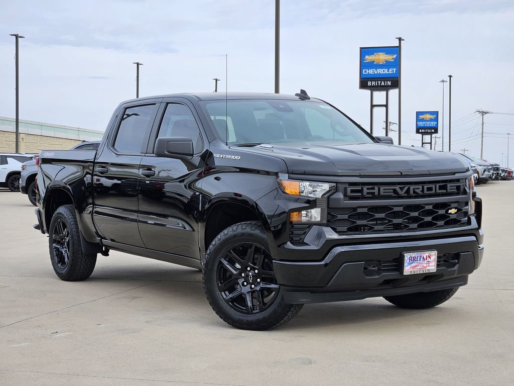 2026 Chevrolet Silverado 1500 Custom's photo