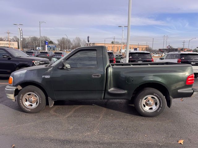 2004 Ford F-150 Heritage XL's photo