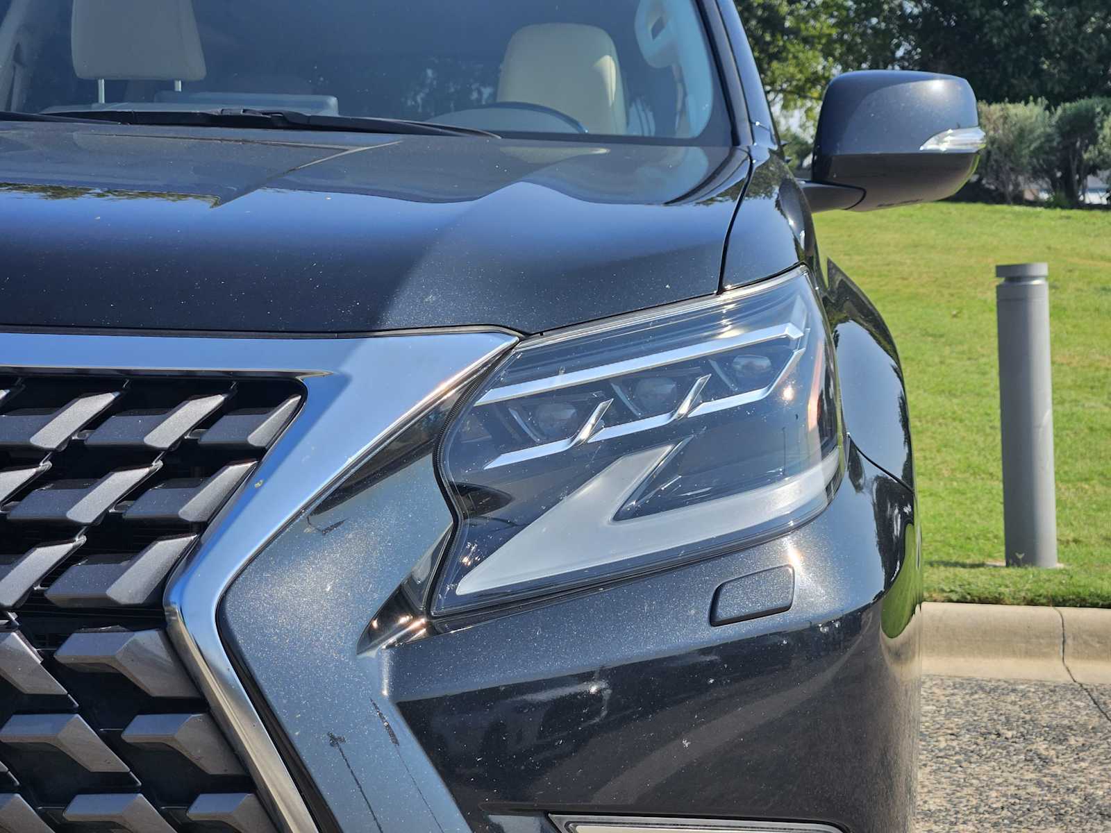 2022 Lexus GX 460 Premium photo 3