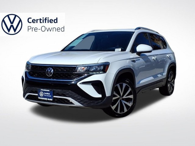 2022 Volkswagen Taos SE's photo