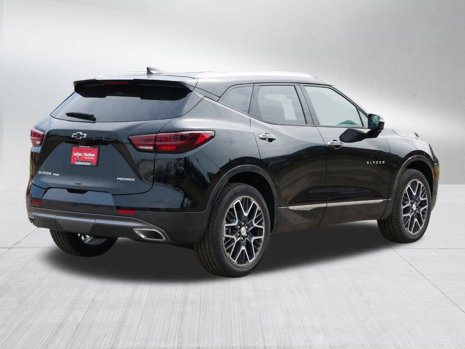 2025 Chevrolet Blazer Premier photo 5