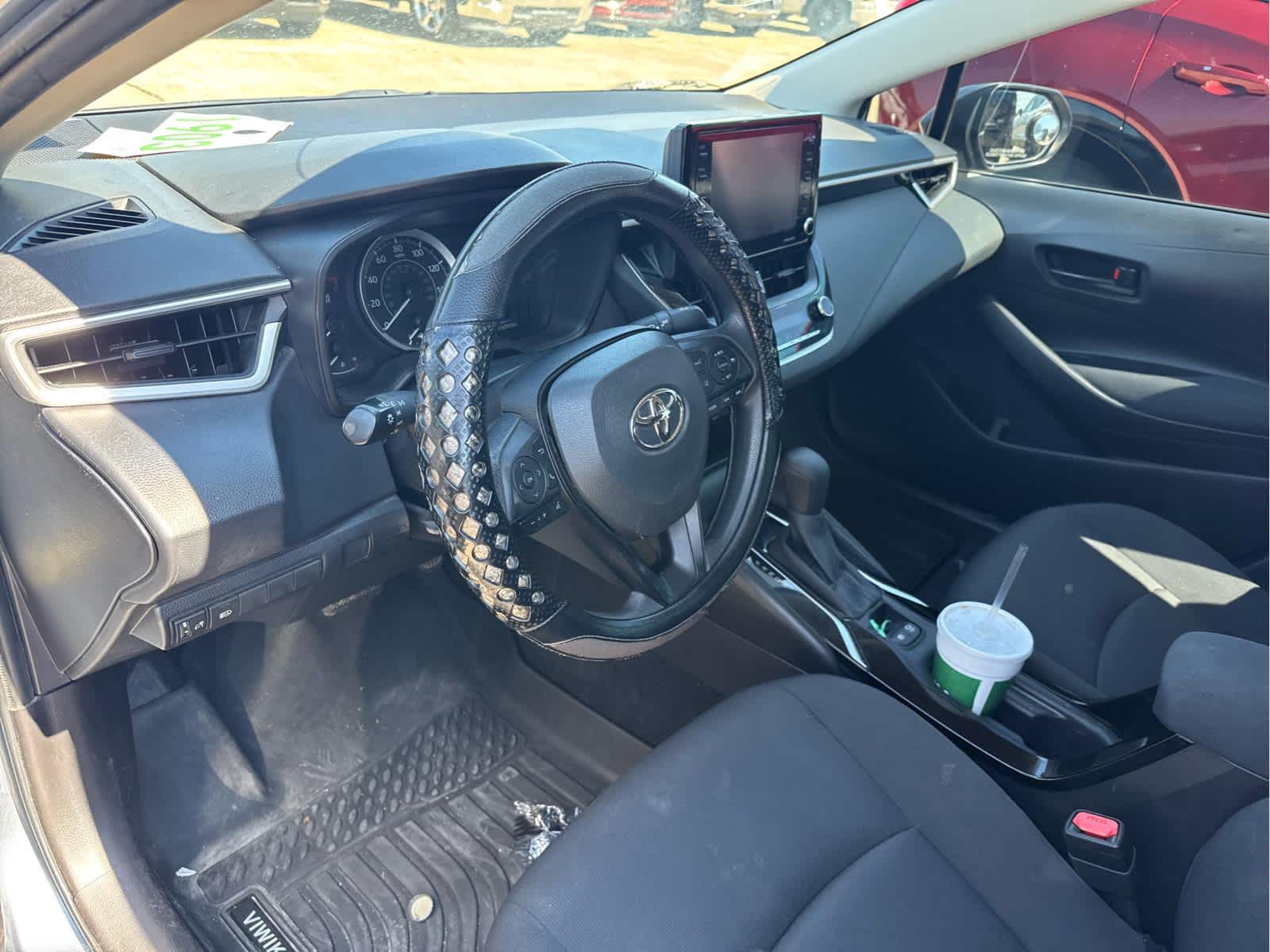 2022 Toyota Corolla LE photo 10