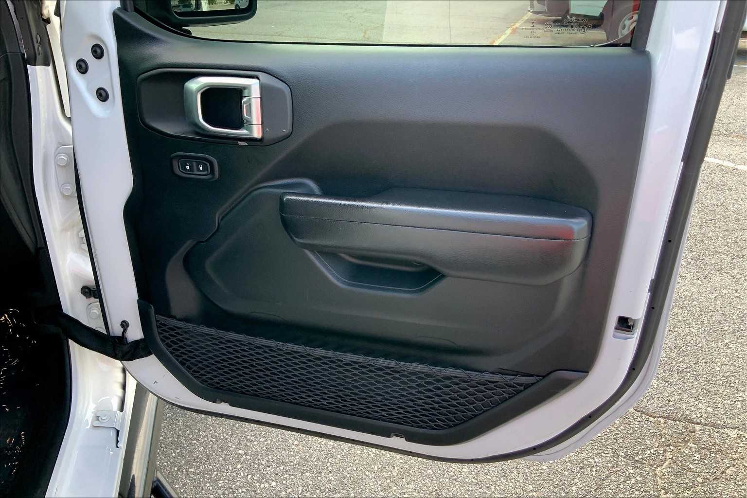 2020 Jeep Gladiator Sport S photo 19